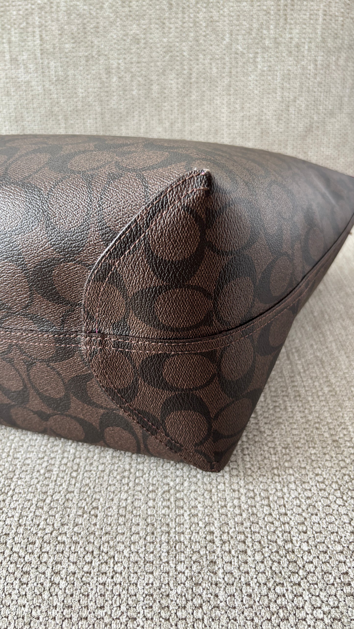 Tote Coach
