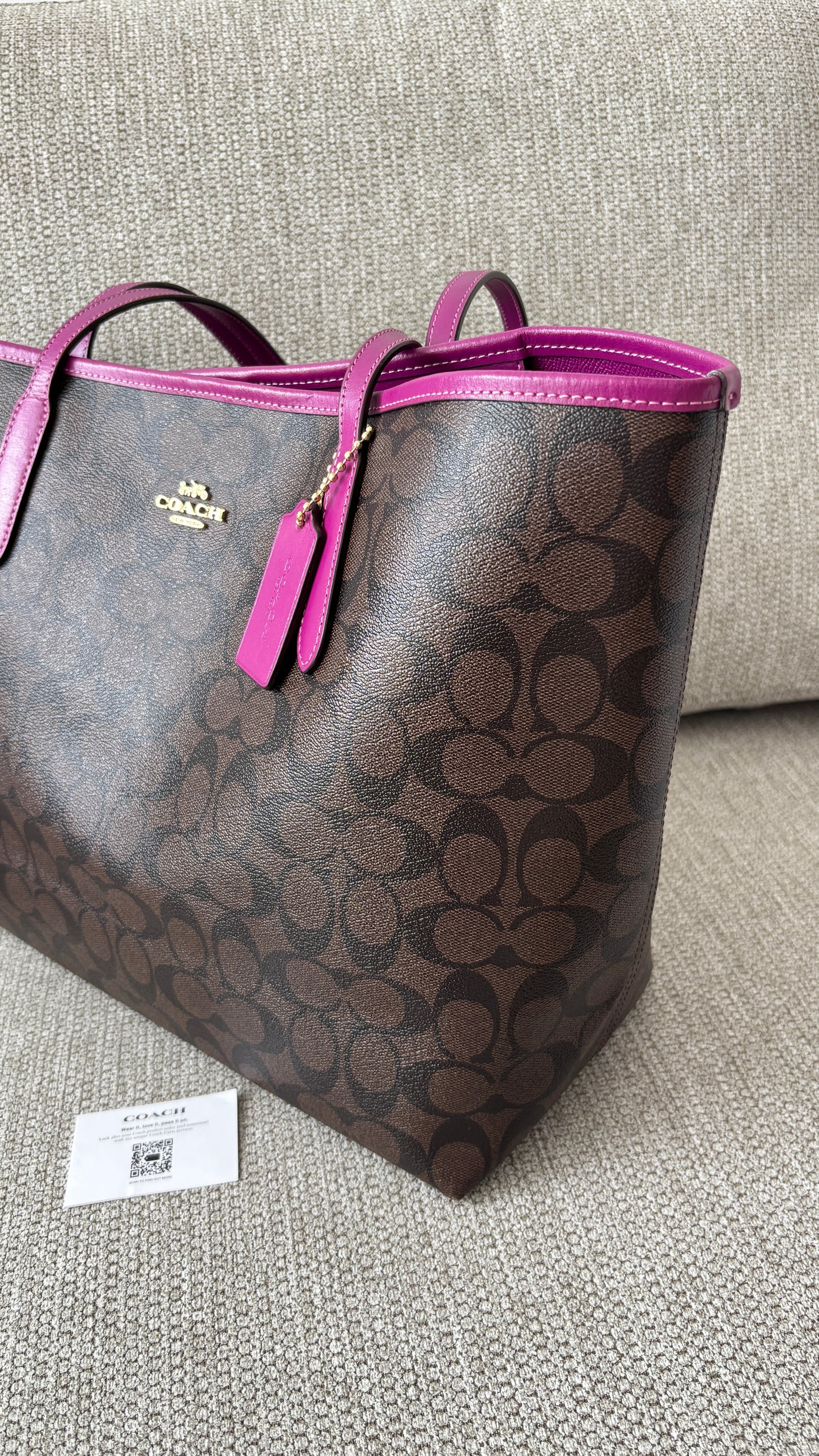 Tote Coach