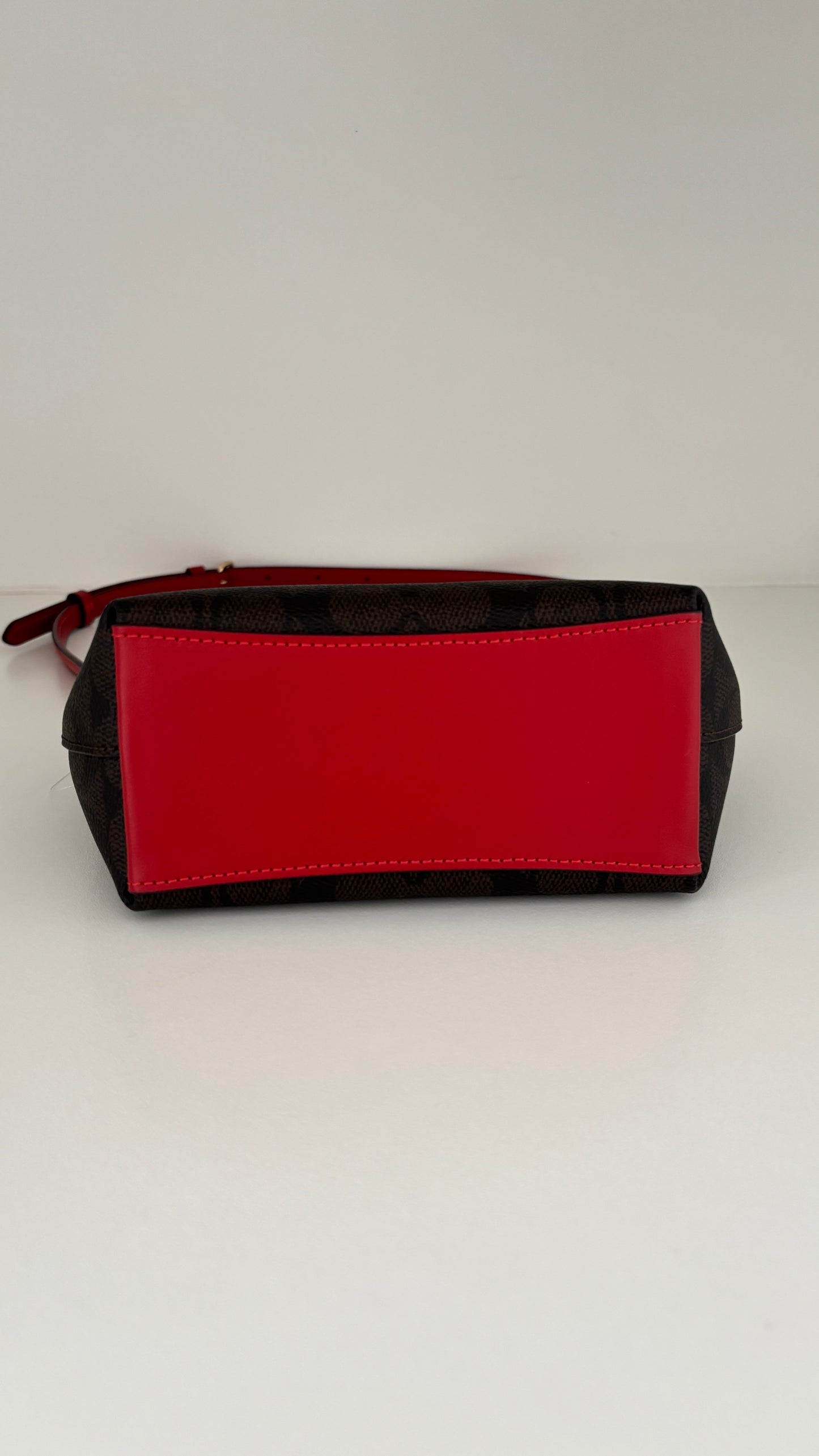 Crossbody Coach