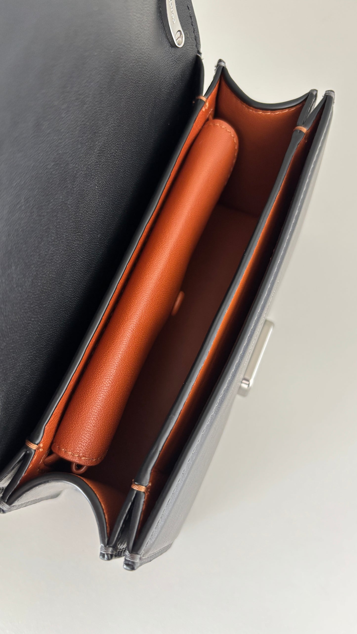 Cartera/Crossbody Coach