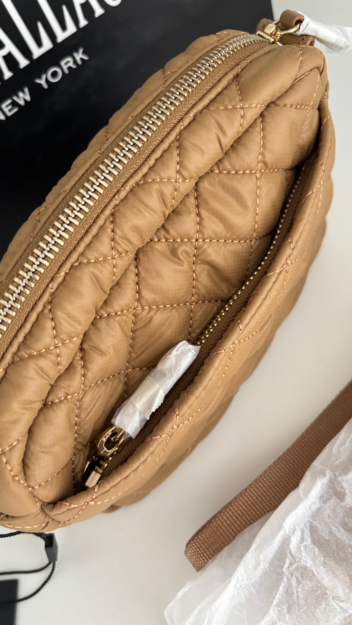 Cartera/Crossbody MZ Wallace