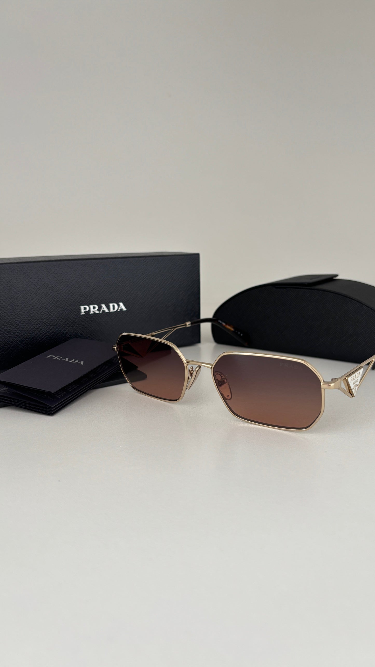 Lentes de Sol Prada